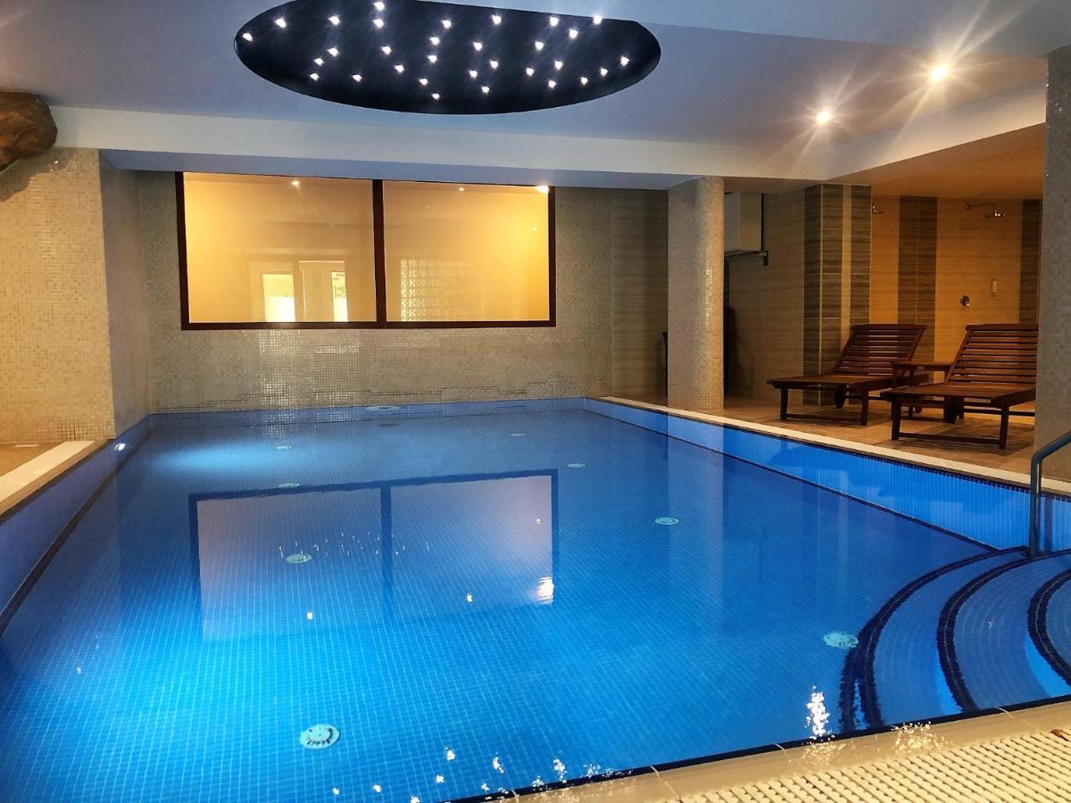 Vyhlidka Resort Náchod Esterno foto