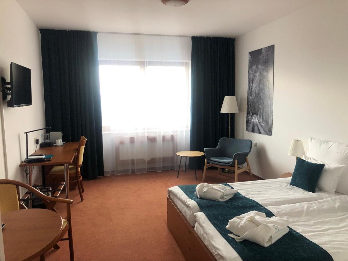 Vyhlidka Resort Náchod Esterno foto