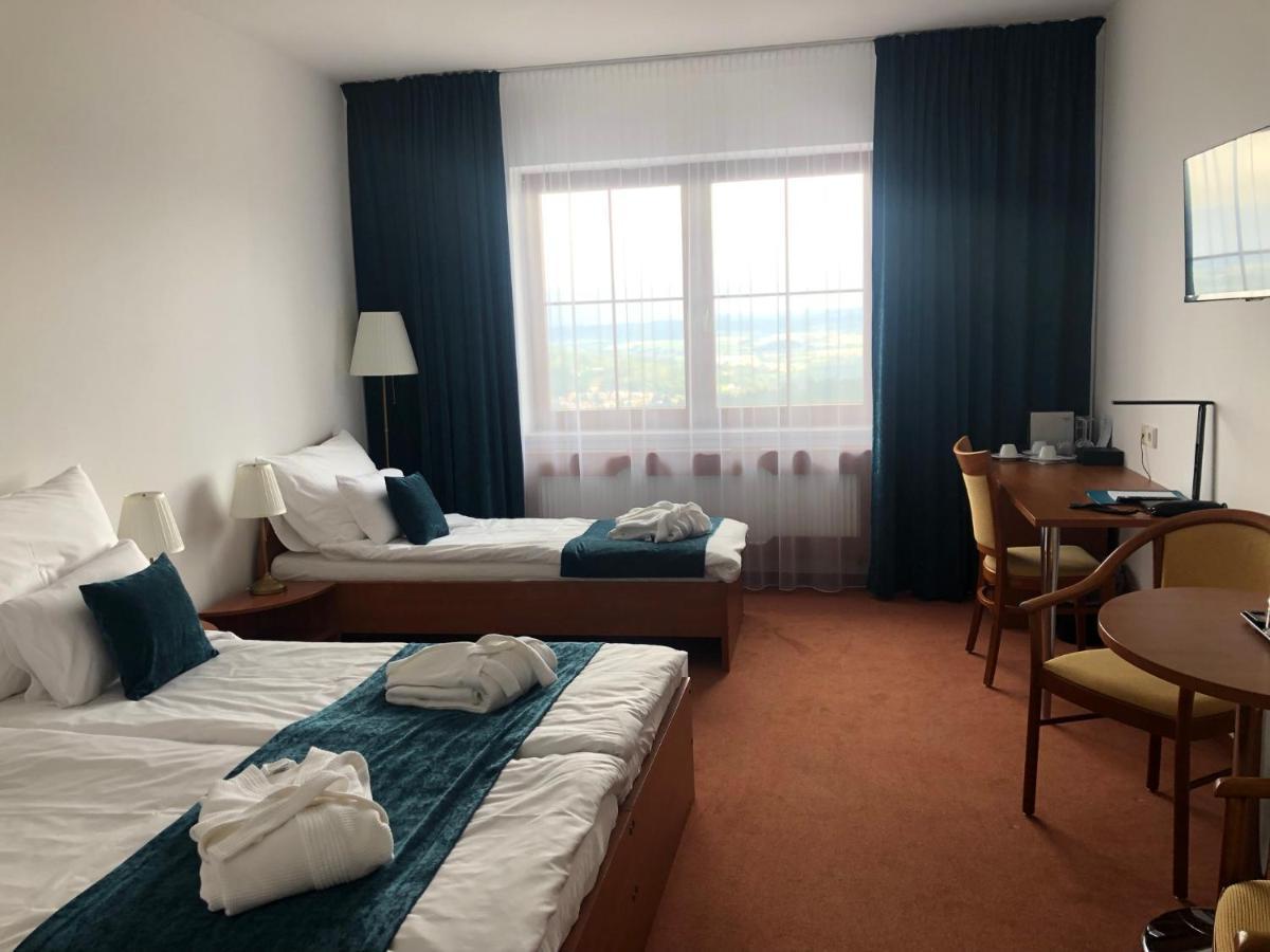 Vyhlidka Resort Náchod Esterno foto