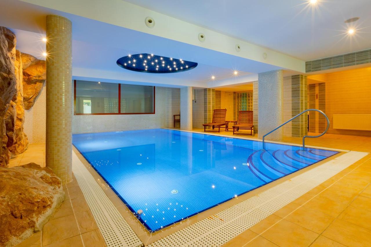 Vyhlidka Resort Náchod Esterno foto