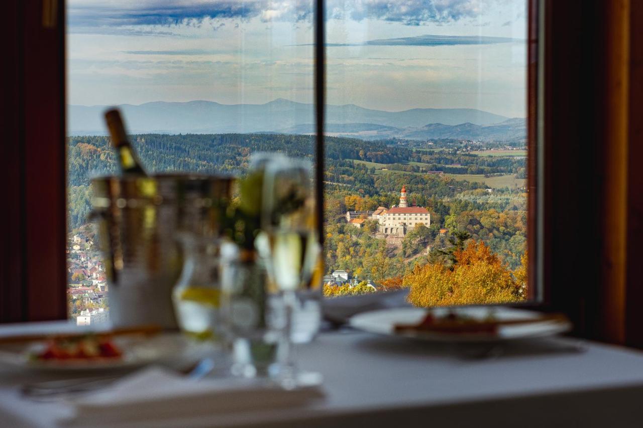 Vyhlidka Resort Náchod Esterno foto