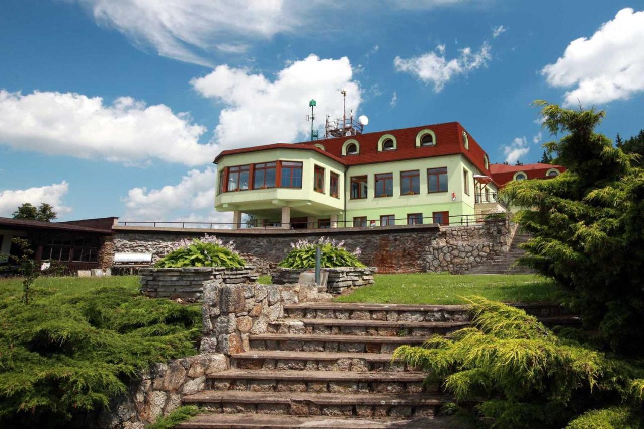 Vyhlidka Resort Náchod Esterno foto
