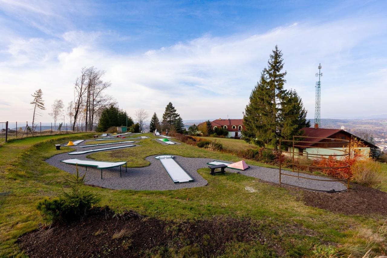 Vyhlidka Resort Náchod Esterno foto