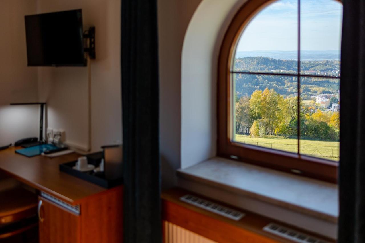 Vyhlidka Resort Náchod Esterno foto