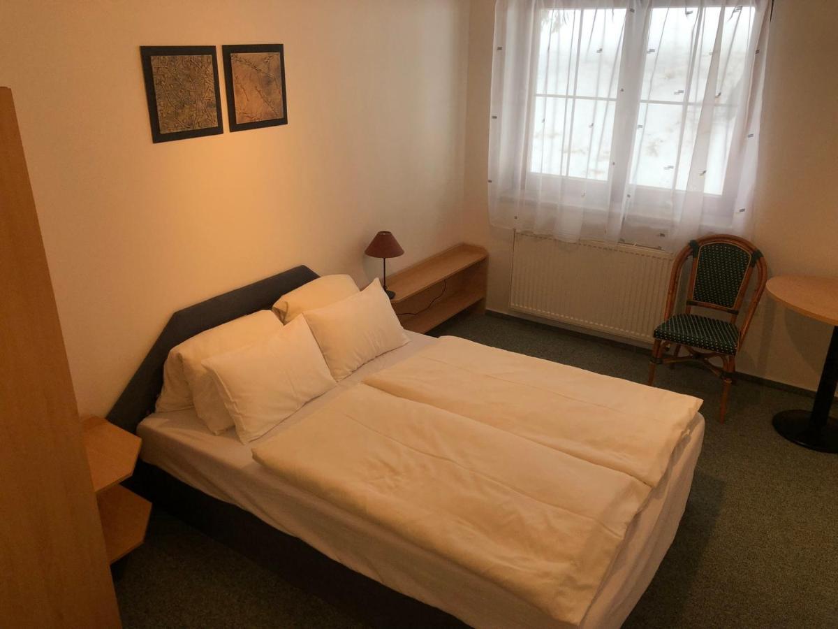 Vyhlidka Resort Náchod Esterno foto